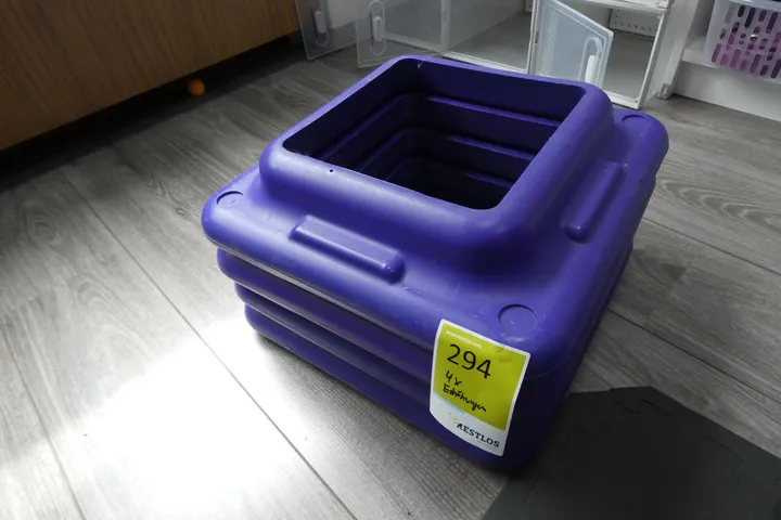 4x Erhöhung, lila